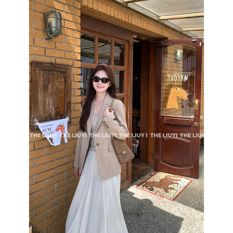 【Liuyi】Stylish Suit~ Autumn High-End Elegant Right-Shoulder Blazer 67231 【Liuyi】Stylish Suit~ Autumn High-End Elegant Right-Shoulder Blazer 67231