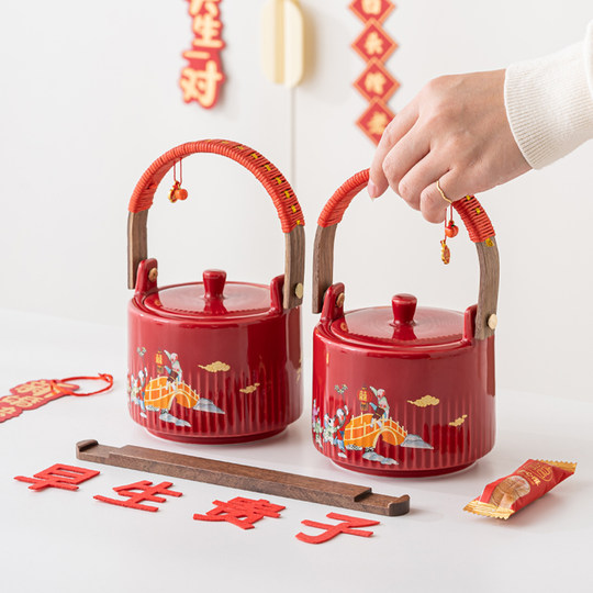 Пара красных свадебных кувшинов для приданого, декоративные элементы, подарочный набор.