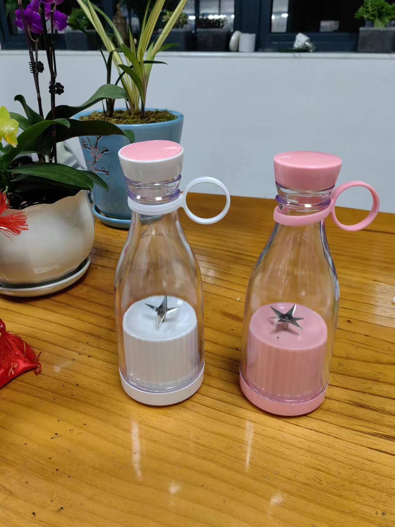 Мини Соковыжималка ins风果汁榨汁杯鱼鱼的水果榨汁机自动小型便携2024新款小型家用