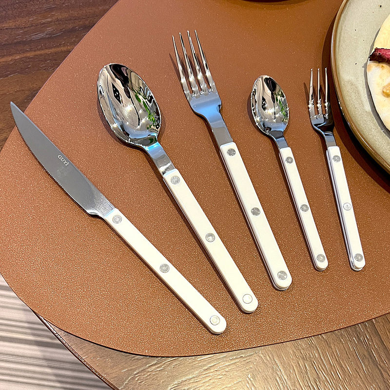 The Boss Lady Uses French Sparis丨 Bistro 304 Stainless Steel Steak Knife, Fork, and Spoon Western Cutlery Set The Boss Lady Uses French Sparis丨 Bistro 304 Stainless Steel Steak Knife, Fork, and Spoon Western Cutlery Set