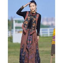 New Product 2023 Autumn New Ethnic Style Womens Wear Heavy Industry Embroidery Flower Small Stand Collar Vest Cardigan Design National Style