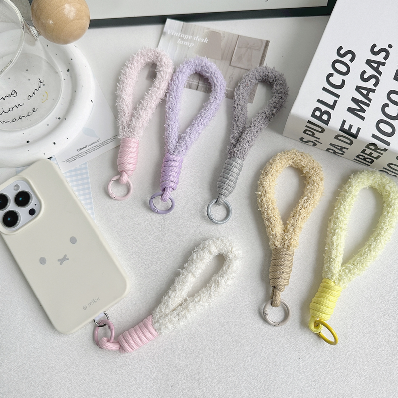 Korean Style ins Cream-Colored Plush Phone Lanyard, Gentle Short Single Buckle Sturdy Woven Chain Keychain, Minimalist