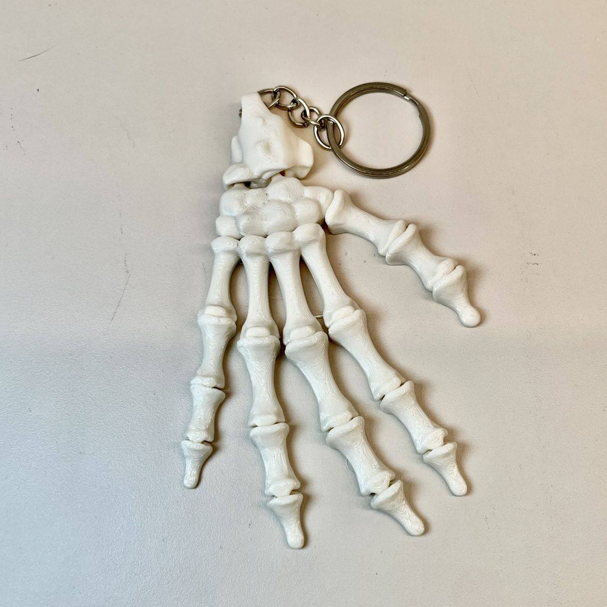 3D Printed Skull Hand Multi-Joint Movable Backpack Charm Keychain Halloween Gift Abstract Phone Chain Trend