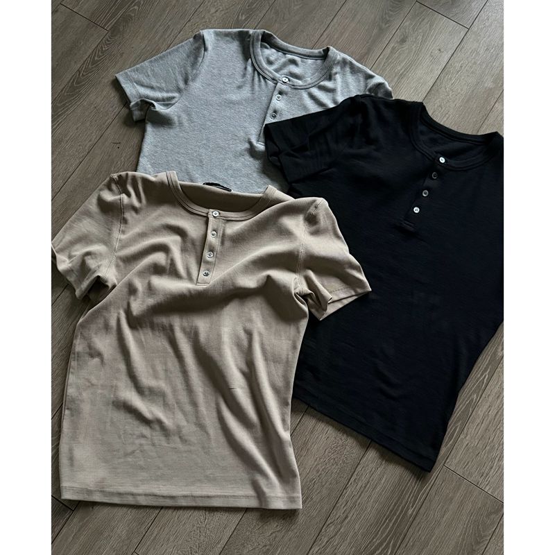 Threaded Henry Collar Mother-Of-Pearl Button Short-Sleeved T-Shirt for Men, Summer Slim Fit, Regular Shoulder, Stretchy, Breathable, Casual Threaded Henry Collar Mother-Of-Pearl Button Short-Sleeved T-Shirt for Men, Summer Slim Fit, Regular Shoulder, Stretchy, Breathable, Casual
