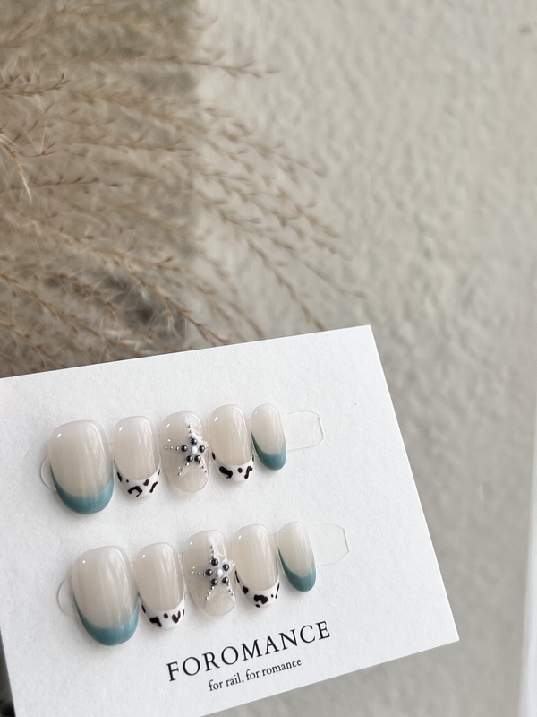 Foroamnce.【Blue Coast】Ice-Clear Base Color + Milky Blue French Style Short Oval Nail Tips Press-On Nails Foroamnce.【Blue Coast】Ice-Clear Base Color + Milky Blue French Style Short Oval Nail Tips Press-On Nails
