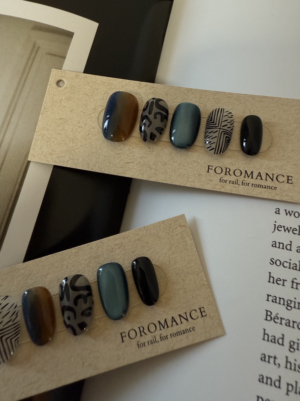 Foroamnce.【Symphony of the Night】Deep Blue Light Cat Eye, Gradient Leopard Print, Abstract Geometry, Elegant and Complexion-Enhancing