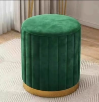 Небольшая круглая стопка для хранения