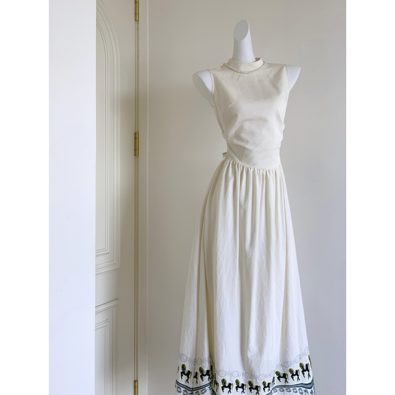 【Cloud White Narrative】French Retro Apricot-Colored Dress with Gentle Style, Elegant Temperament, Embroidered Sleeveless Slim-Fit Long Dress 【Cloud White Narrative】French Retro Apricot-Colored Dress with Gentle Style, Elegant Temperament, Embroidered Sleeveless Slim-Fit Long Dress