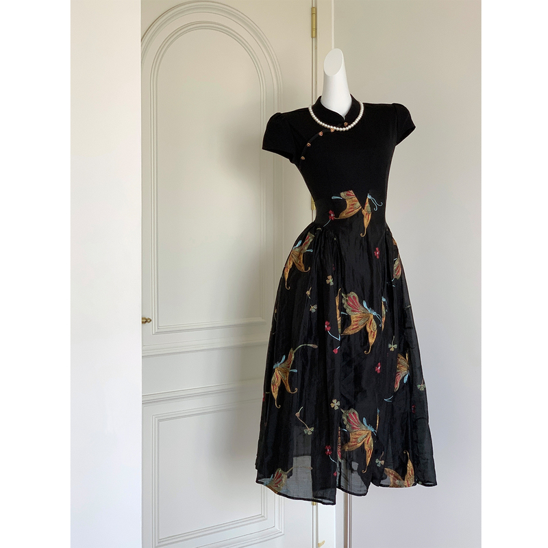 【Dark Night Butterfly Whisper 2.0】New Chinese-Style Black Improved Cheongsam with Butterfly Embroidery, Waist-Cinching, Elegant National Style Dress 【Dark Night Butterfly Whisper 2.0】New Chinese-Style Black Improved Cheongsam with Butterfly Embroidery, Waist-Cinching, Elegant National Style Dress