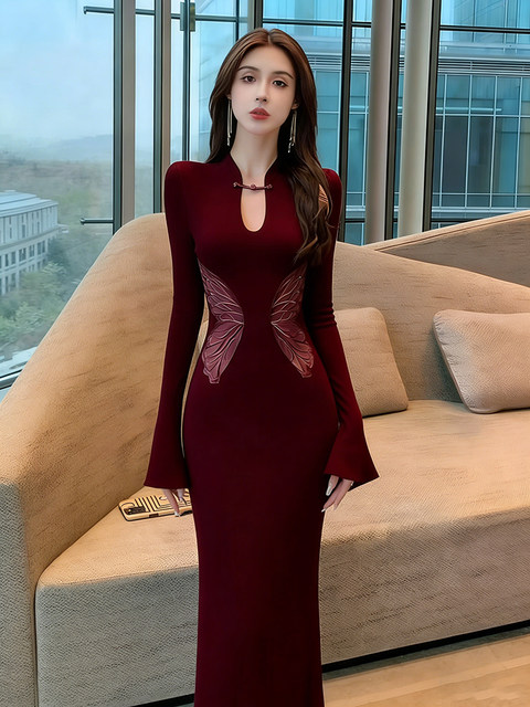 Mijie 2025 Winter New Chinese Style Burgundy Embroidered Dress Women's Long Sleeve High-End Waist-Cinching Bodycon Long Dress