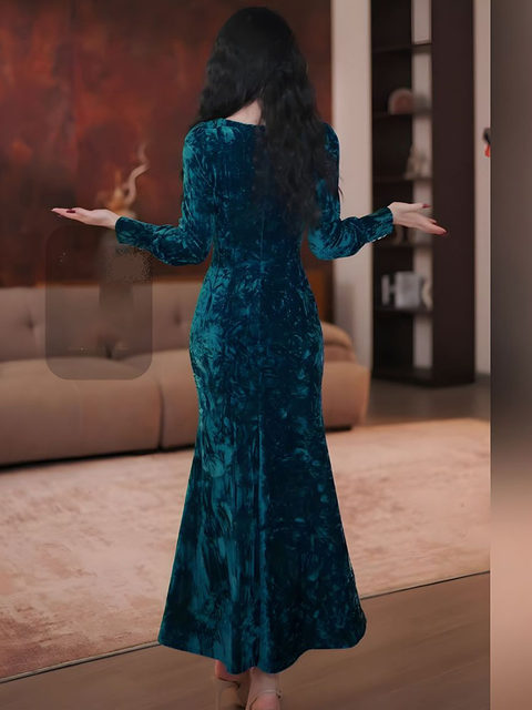 Mijie autumn and winter lady style velvet dress women's long-sleeved slimming high-end fishtail skirt temperament long skirt