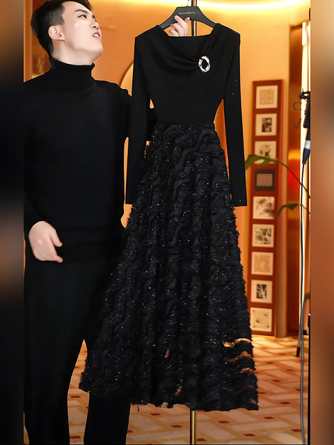 Mijie 2026 Spring New Luxury Style Black Lace Patchwork Dress for Women, High-End Slimming Elegant Long Dress