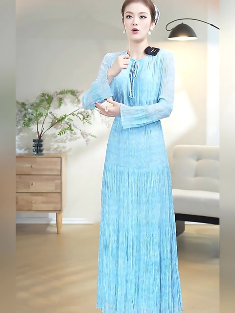 Mijie 2026 Light Blue Oxygen Girl Style Long-Sleeve Dress for Women, Waist-Cinching, Slimming, Elegant Long Dress, Fashionable and Versatile