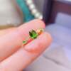 Fashionable and personalized niche emerald gift is simple