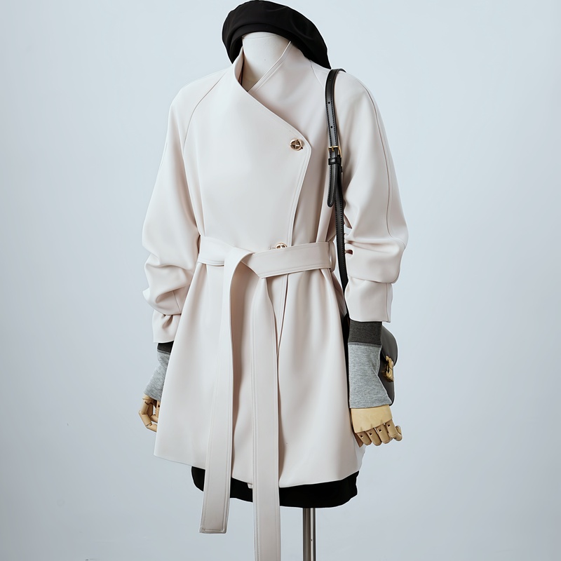 Lace-Up Waist-Cinching Short Trench Coat for Women, Korean Style, 2026 Autumn New Model, Off-White, Loose Fit, Stand Collar, Petite Size Jacket Lace-Up Waist-Cinching Short Trench Coat for Women, Korean Style, 2026 Autumn New Model, Off-White, Loose Fit, Stand Collar, Petite Size Jacket