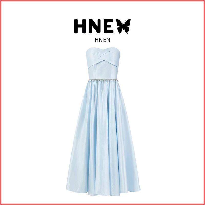 Hnen Light Luxury and Elegant Style Blue Satin Sleeveless Tube Top Dress for Women 2026 Summer Waist-Cinching Long Skirt