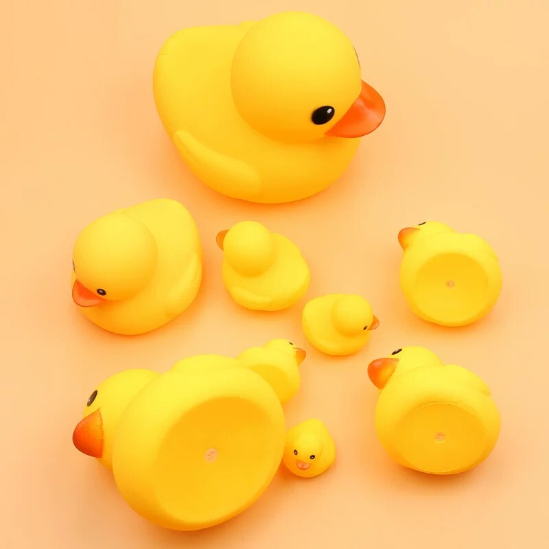 Bath Toy Little Yellow Duck Children's Swimming Pool Water Play Squeeze Sound Making Boy and Girl Baby Internet-Famous Duck