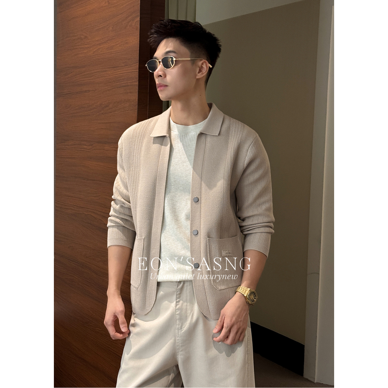 Eon's "Light Luxury Vertical Texture" 2026 Autumn Simple Men's High-End Lapel Patch Pocket Knitted Cardigan