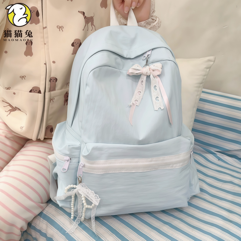 Trendy Blue High-Capacity Backpack for High School and Middle School Girls, Simple and Stylish Design Trendy Blue High-Capacity Backpack for High School and Middle School Girls, Simple and Stylish Design