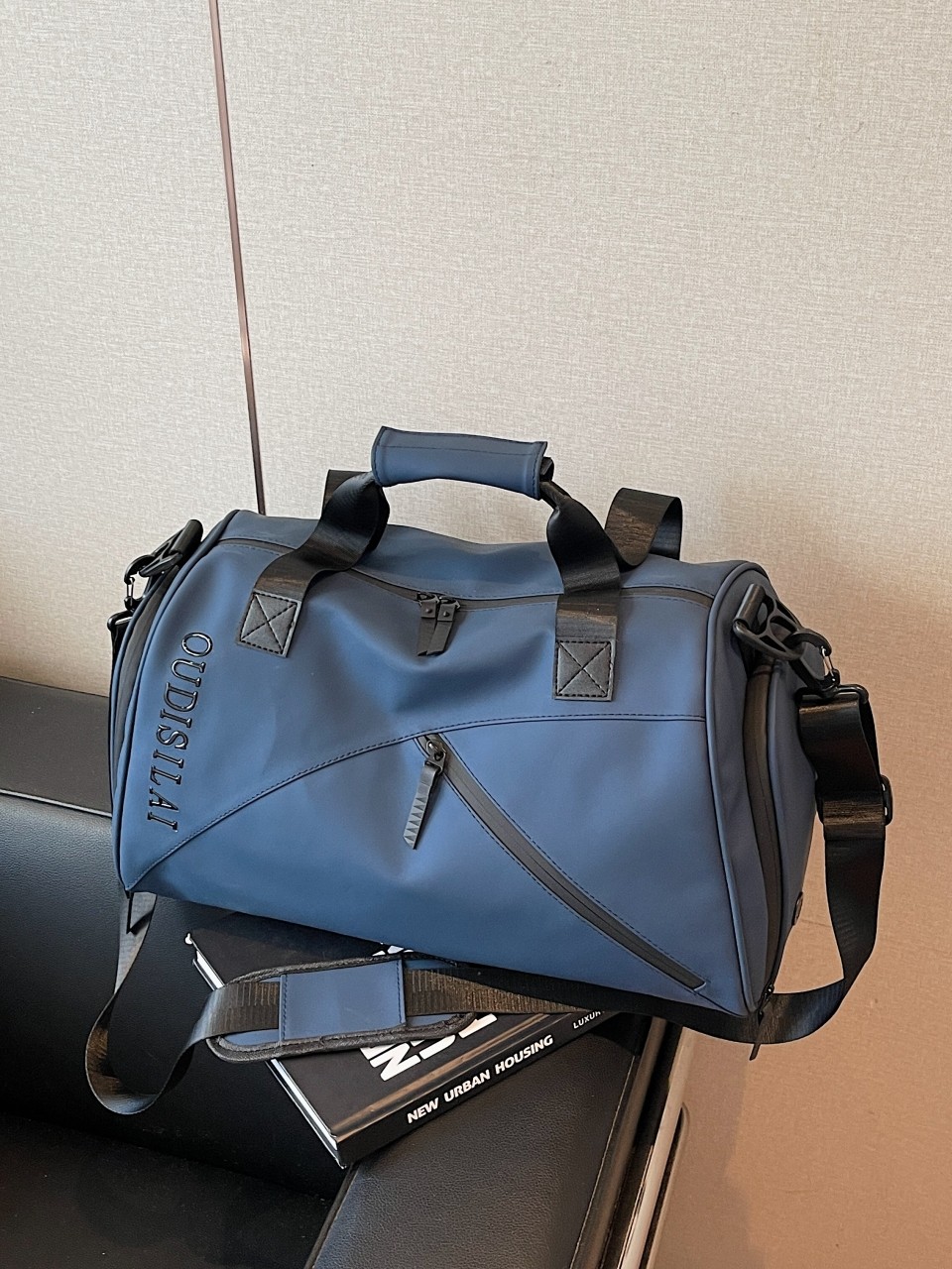 Sports Fitness Bag for Men, Waterproof, Dry and Wet Separation, Large Capacity, Lightweight, High-End, Men's Handbag, Women's Travel Bag