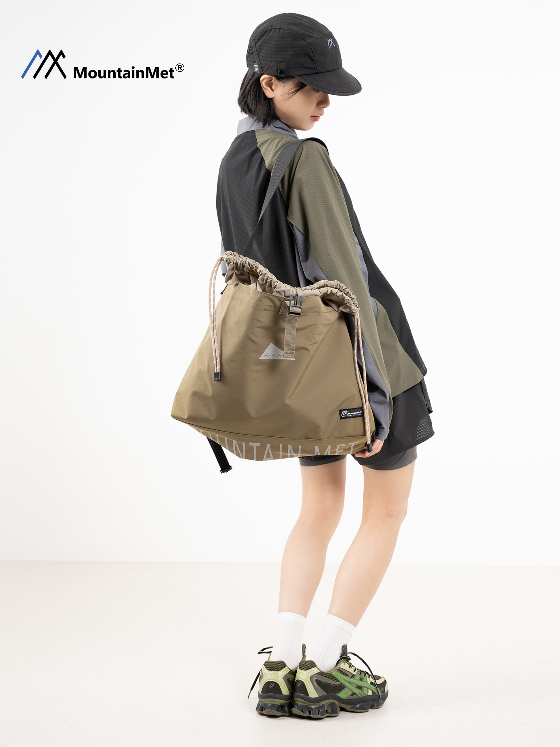 Mountainmet Outdoor Tote Bag Is Lightweight, Waterproof, Large-Capacity, Contrasting Color Drawstring, Men's and Women's Cycling Sports Bag