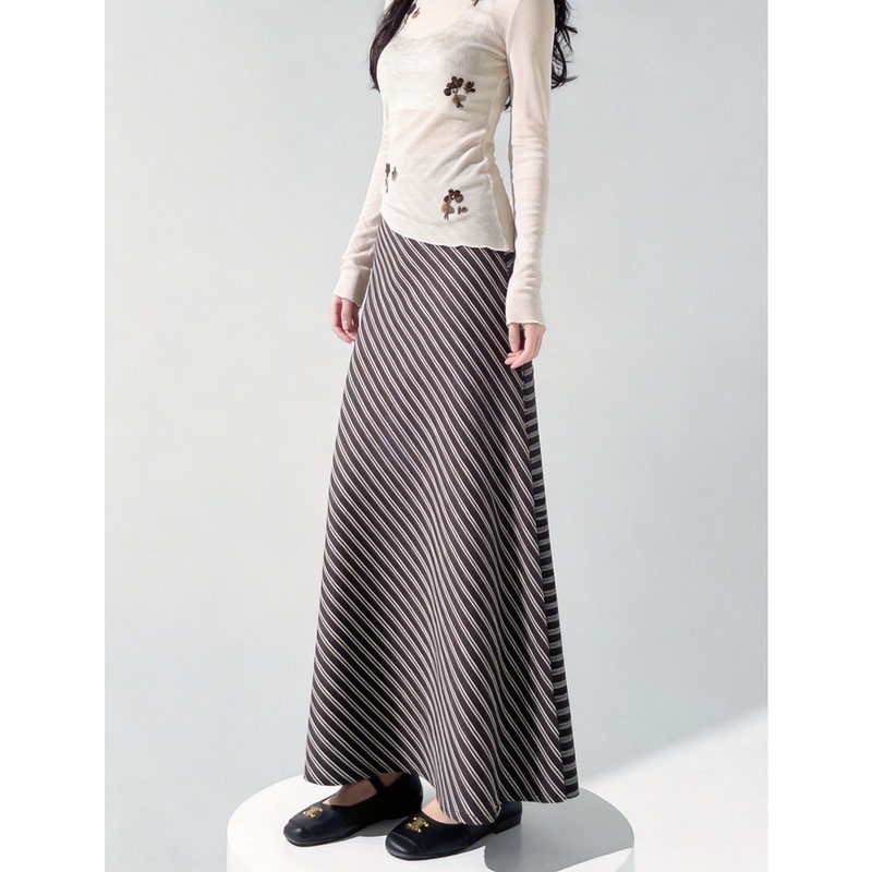 Retro Commuting Style Diagonal Striped A-Line Skirt for Women 2026 Autumn New Loose Slimming Elegant Versatile Long Skirt