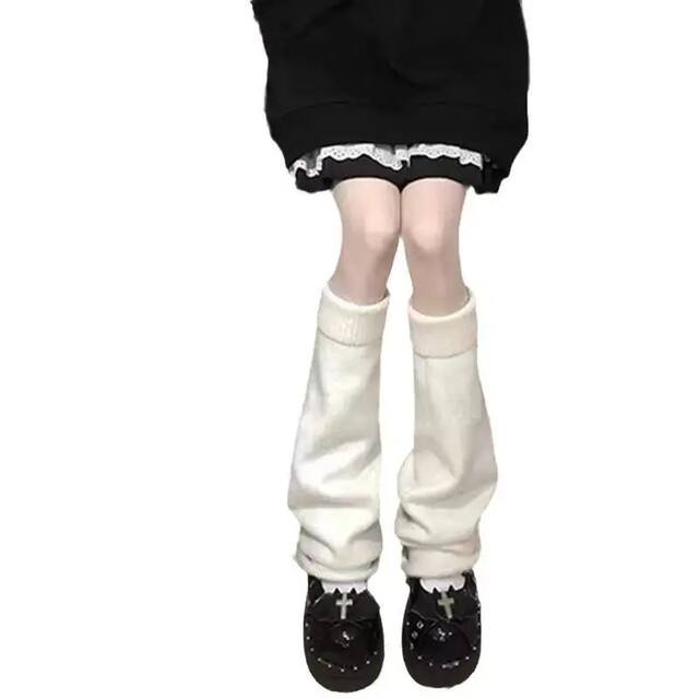 White Millennium-Style Knitted Slouch Socks for Women, Spring, Autumn, and Winter Leg Warmers, Slimming Wide-Leg Flared Calf Socks