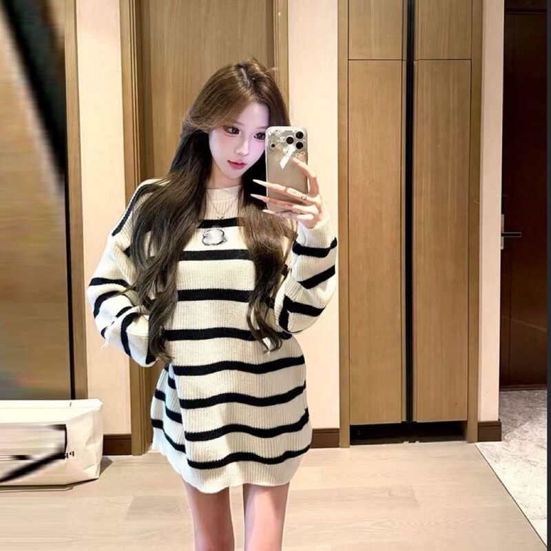 Autumn and Winter Trendy Korean-Style Black and White Striped Knit Sweater, Mid-Length, Letter Print, Versatile, Casual, Loose-Fitting Sweater