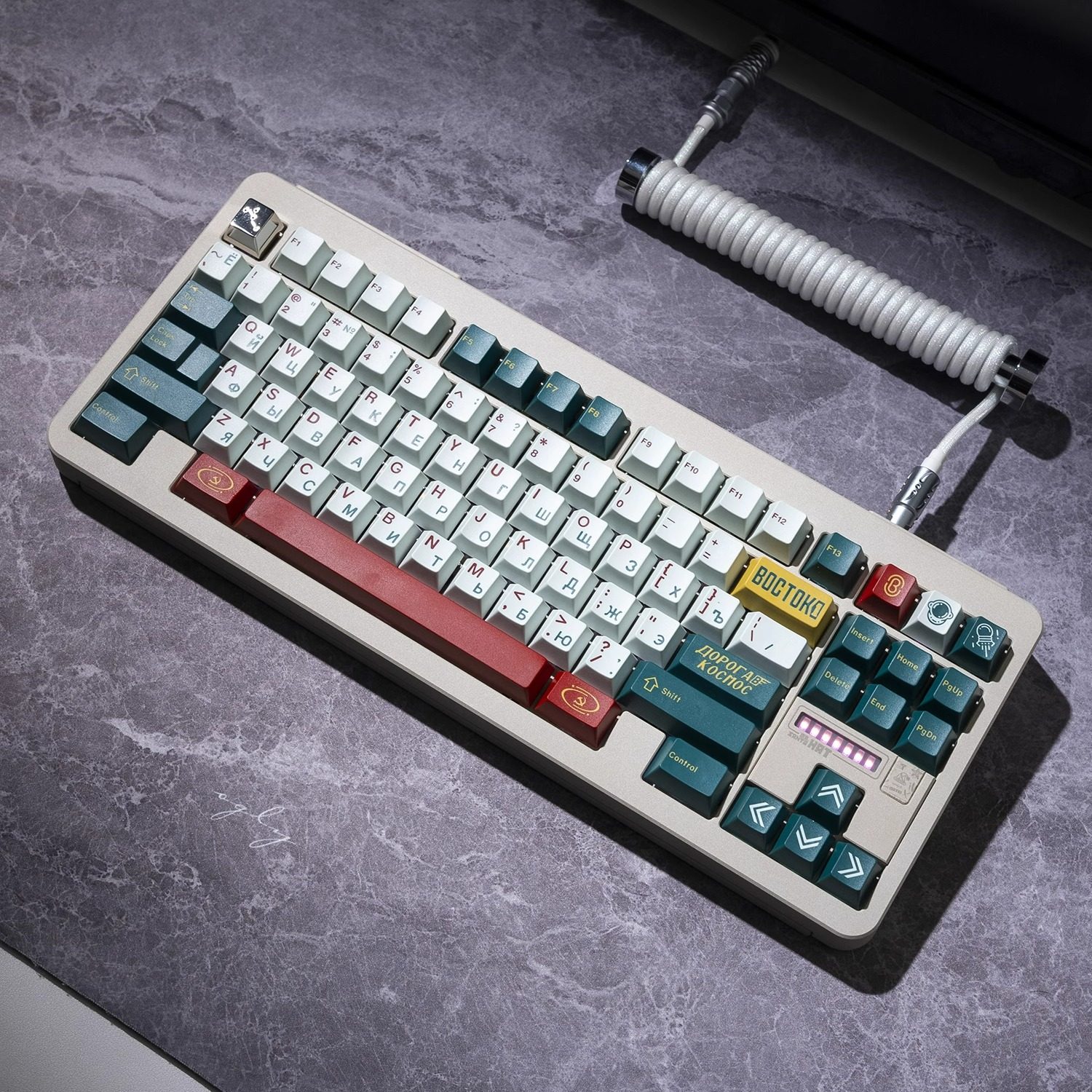 MATRIX IM+80% XMAS EDITOIN圣诞限定 客制化键盘套件，25年最值得入手的节日潮品？-客制化键盘套件-淘宝好物网