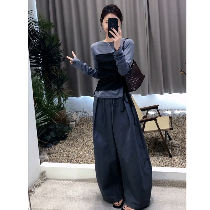 2026 Super Trendy Outfit: a Complete Set of Korean-Style Gray Faux Two-Piece T-Shirt for Women, Very Stylish Early Autumn Set with Pants