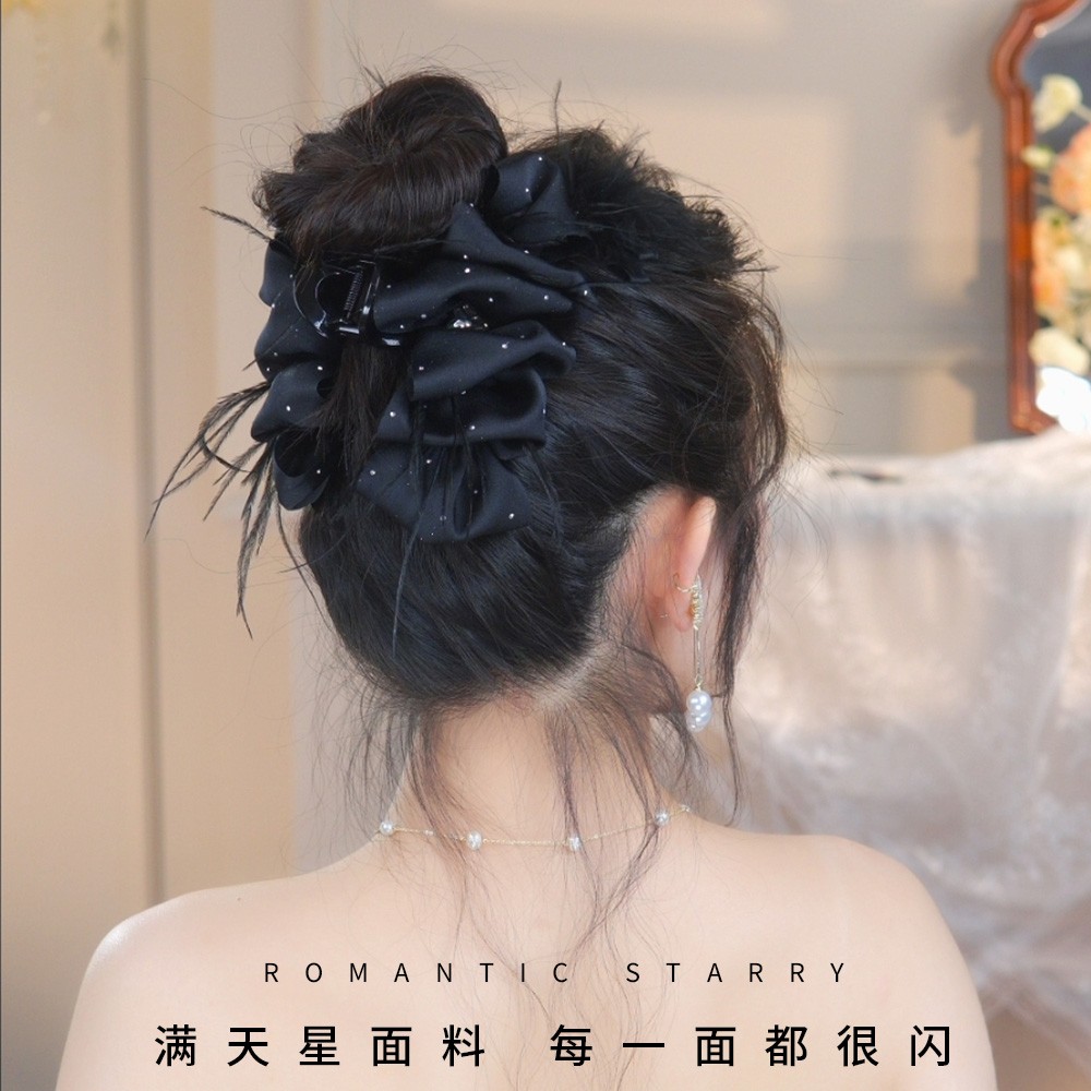 Prevadaza黑色缎面蝴蝶结发夹：秋季女性优雅的点睛之笔