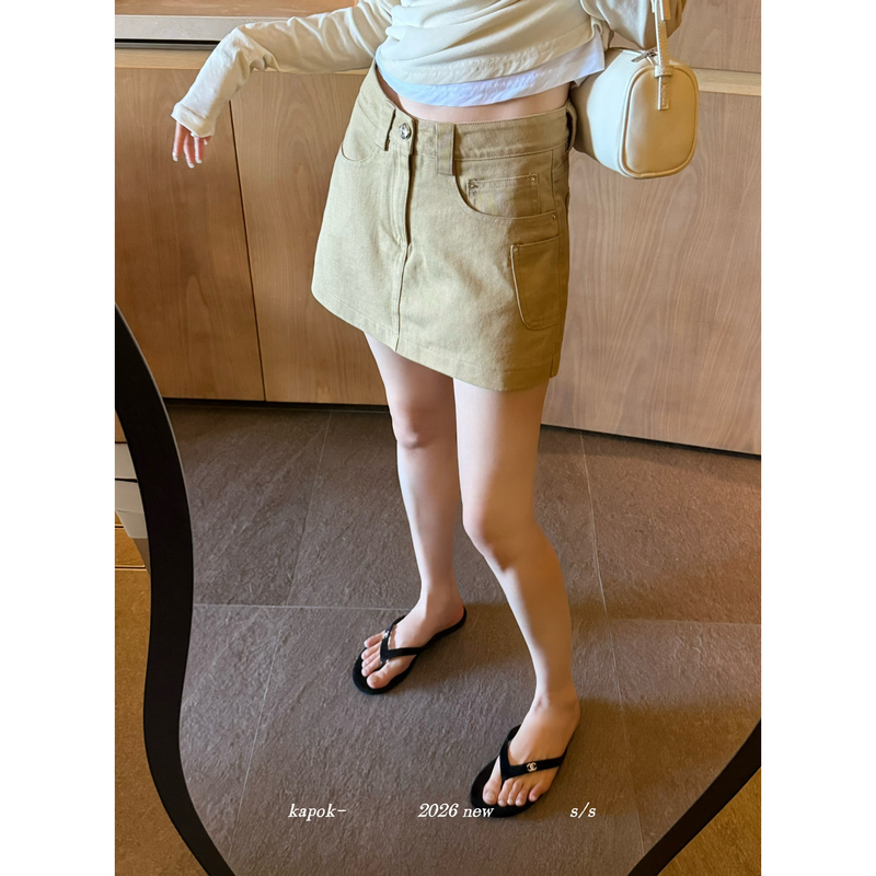 Kapok-2026 Spring Collection Pocket Button Slimming Versatile Skirt Shorts Casual Women's Shorts 26325