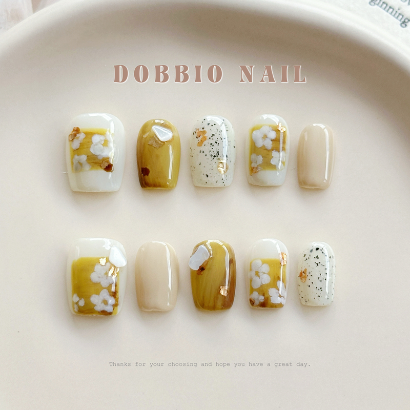 Dobbio【Flower Story】Tea-Style Oil Painting Mustard Yellow Gradient Small White Flower Handmade Wearable Nail Art Nail Tips