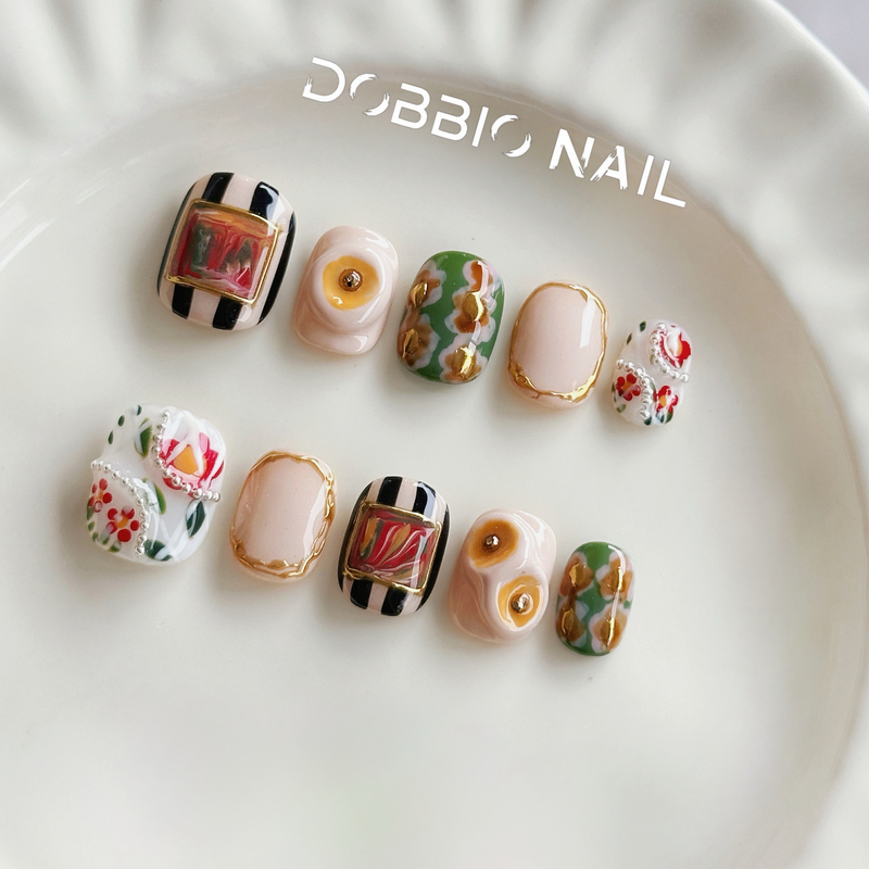 Dobbio【Downton Abbey】French Retro Smudged Niche Green High-End Handmade Wearable Nail Art Nail Pieces