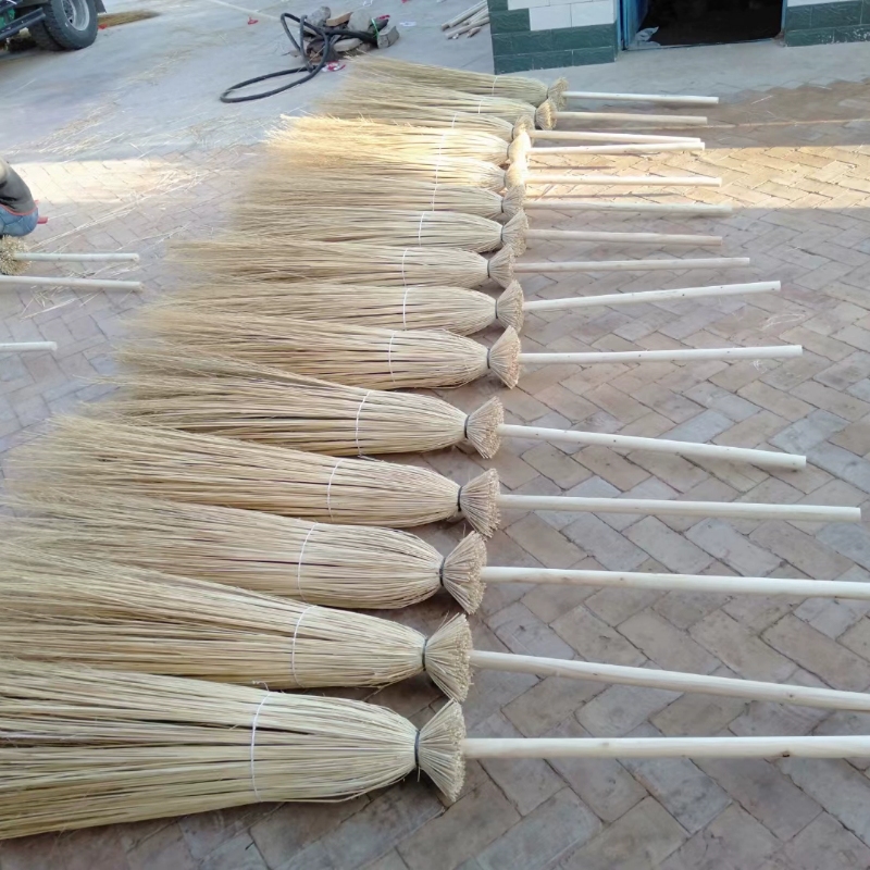 庭院扫把天花板！物业都抢着用的户外清洁神器，落叶扫得超干净！