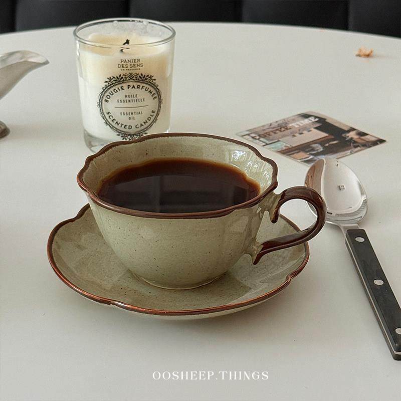 Oosheep Japanese Retro Coffee Cup and Saucer Set Irregular Petal Latte Art Cup Latte Cup Afternoon Tea Cup