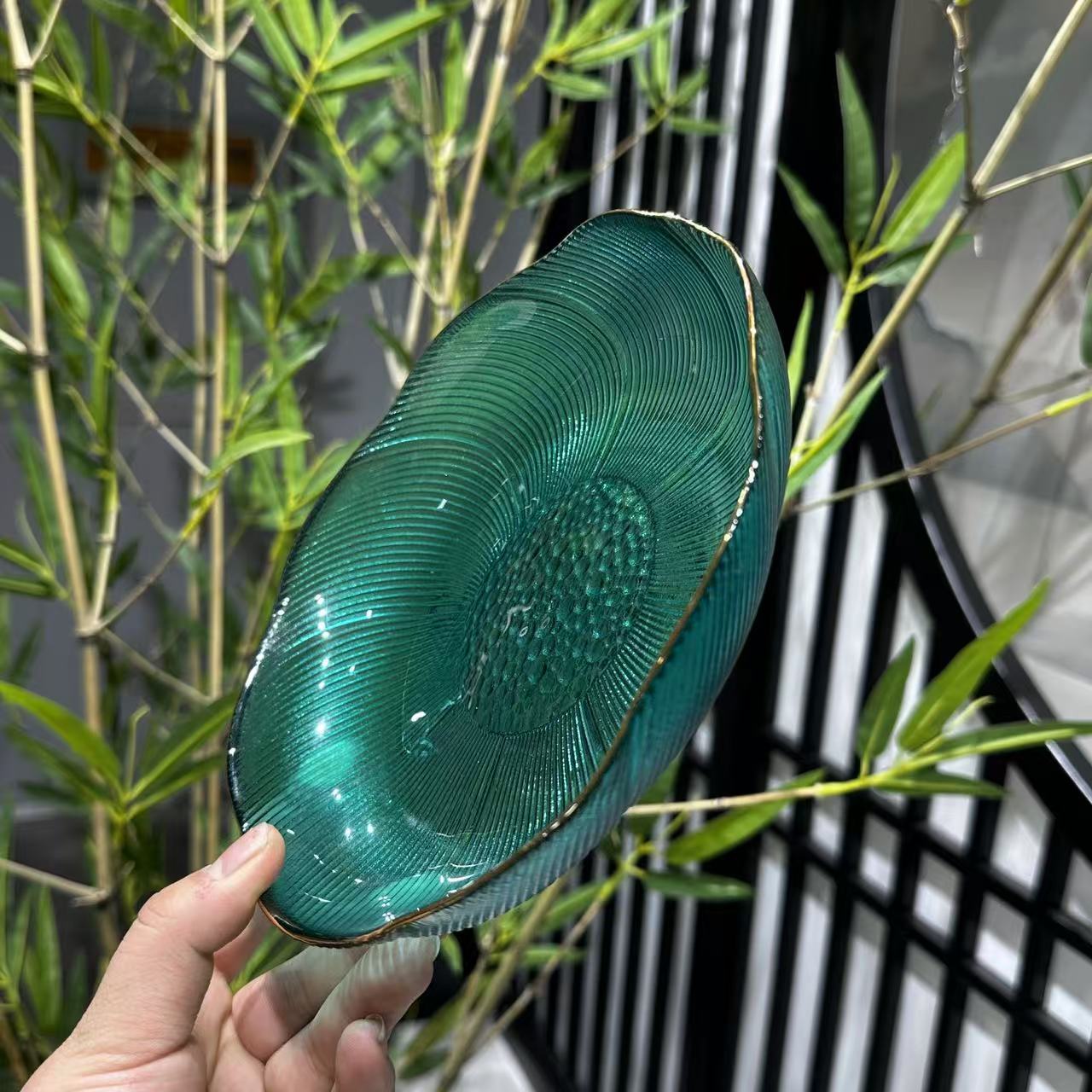 盛瑞堂 竖纹墨绿色花语 玻璃盘 2个装 天猫优惠券折后￥7包邮（￥10-3）玻璃碗券后￥12
