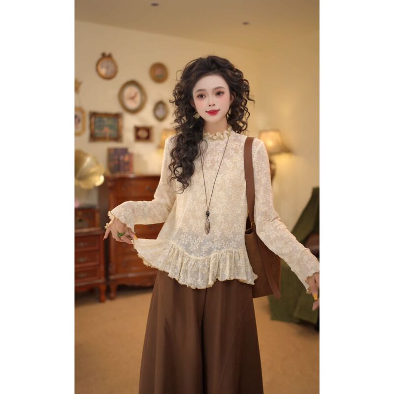 Kuobuojia【Apricot Blossom Whisper】Solid Color Lace Patchwork Ruffled Edge Top for Women 2026 Autumn/Winter Long Sleeve Base Shirt