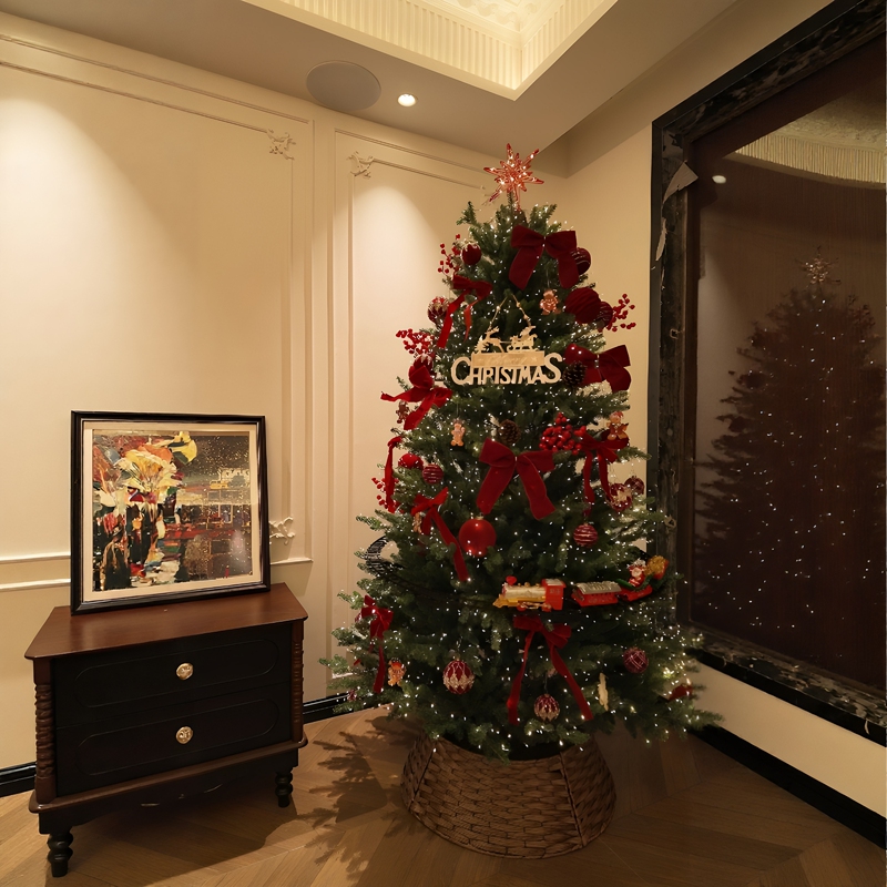 Christmas Decoration Tree with Lights, Christmas Decorations for Hotel and Villa Ambiance, New Eco-Friendly Pe Mix Christmas Decoration Tree with Lights, Christmas Decorations for Hotel and Villa Ambiance, New Eco-Friendly Pe Mix
