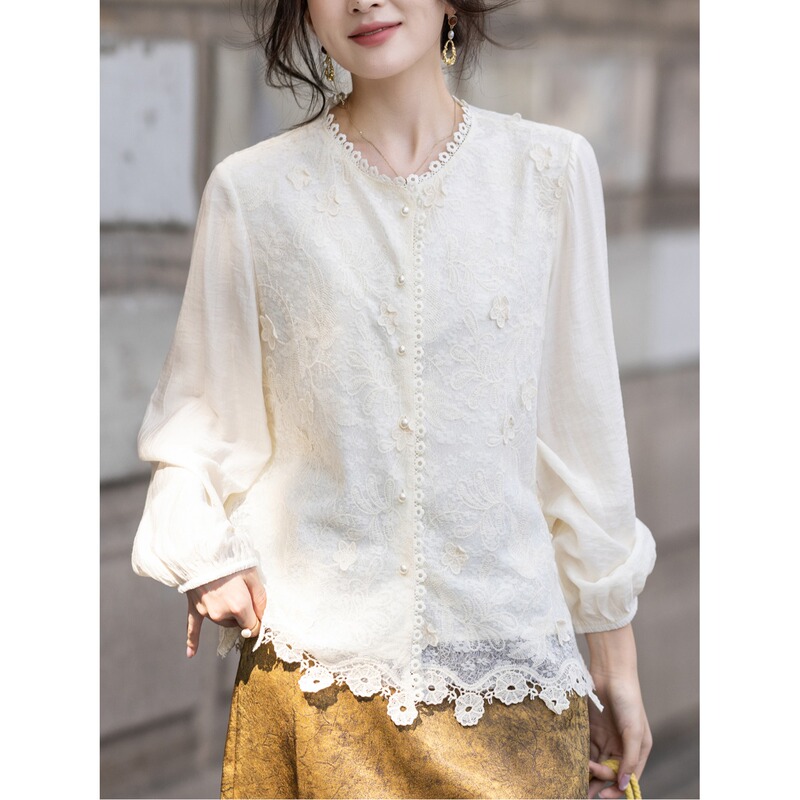 September Momo Fashion National Style Lace Embroidered Base Shirt 2025 Autumn New Light Luxury Age-Reducing Stylish Top