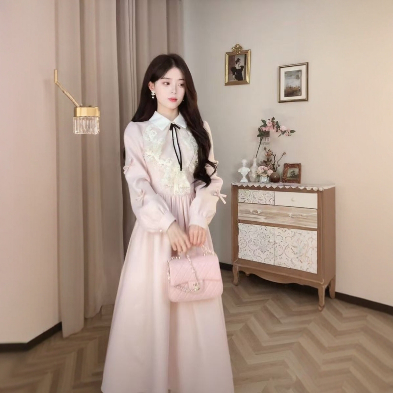 Rich Girl Style, High-End Banquet, Elegant Long-Sleeved Lace Lapel, Pearlescent Pink Dress for Women, New Autumn and Winter Style