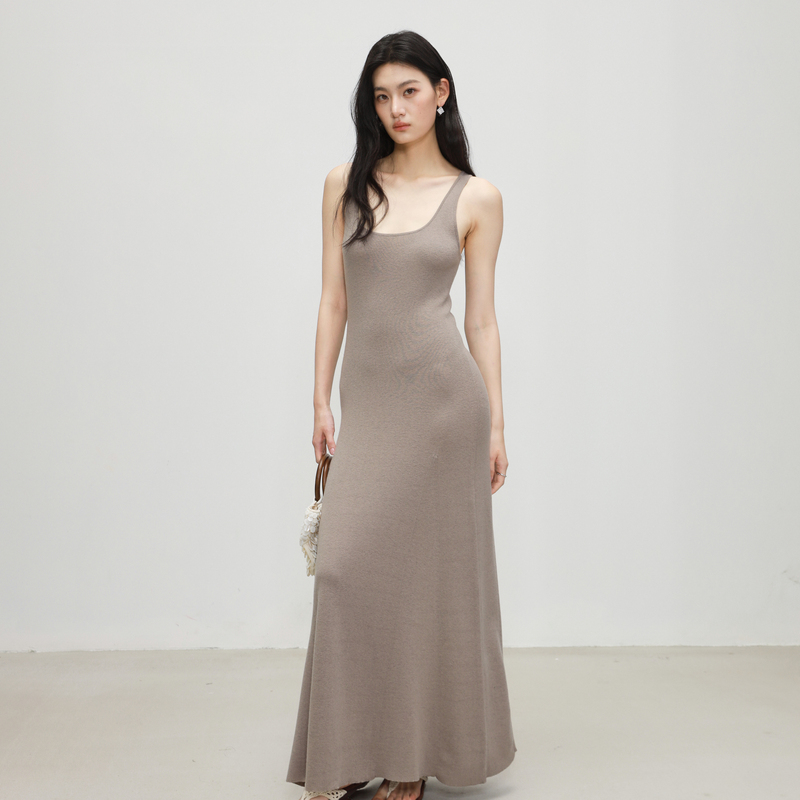 Troar Curve Sculpture 100% Merino Wool U-Neck Knitted Elegant Slim Fit Inner Dress