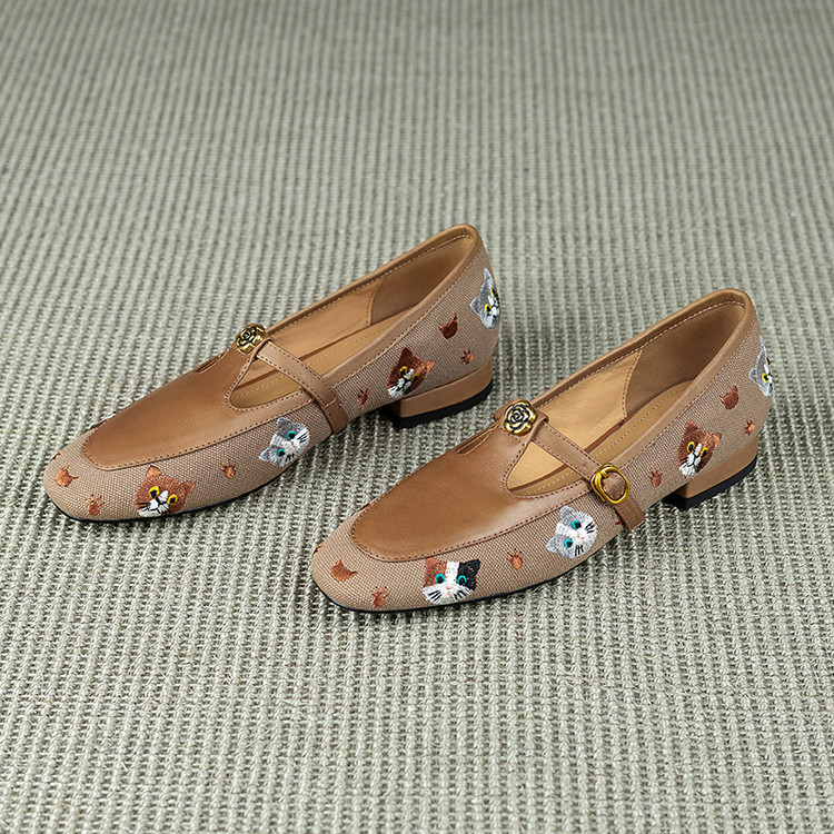Genuine Leather Cute Embroidered Cat Head Mary Jane Shoes for Women, New Spring Versatile Patchwork Buckle Retro Single Shoes