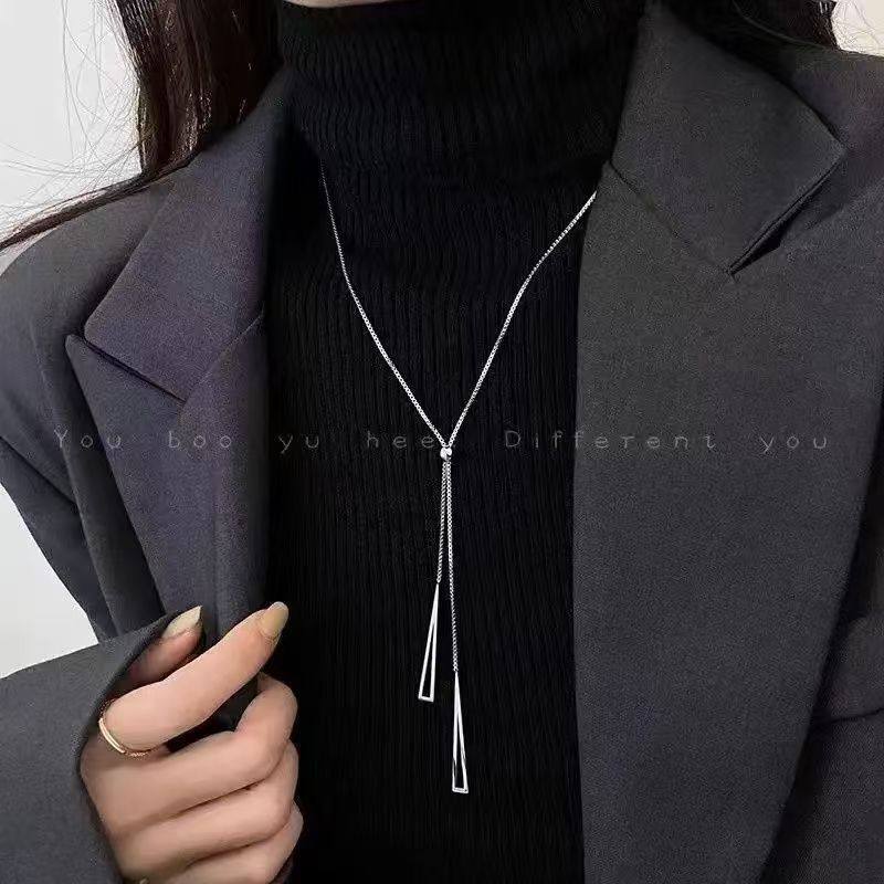 Autumn and Winter Necklace Collection Heart Camera Geometric Niche Necklace High-End Design Fashion Ins Style Sweater Accessories