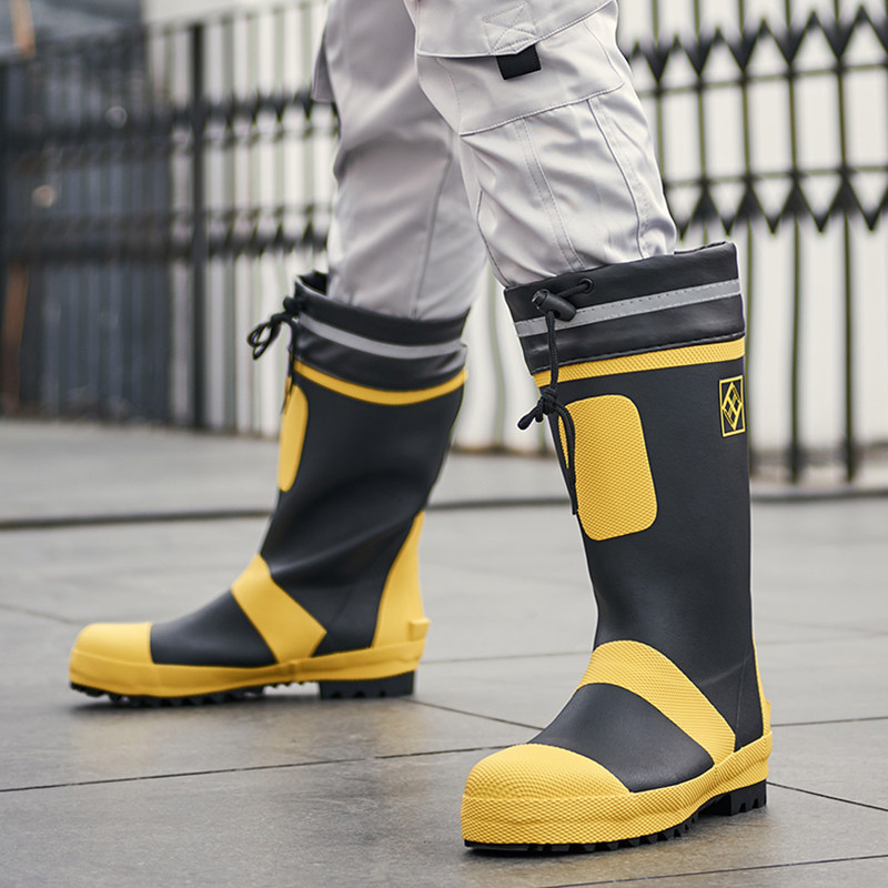 Cotton rain boots men's fashion outer wear anti-smashing anti-stab high-tube rubber labor protection rain boots non-slip large size long tube waterproof shoes tide