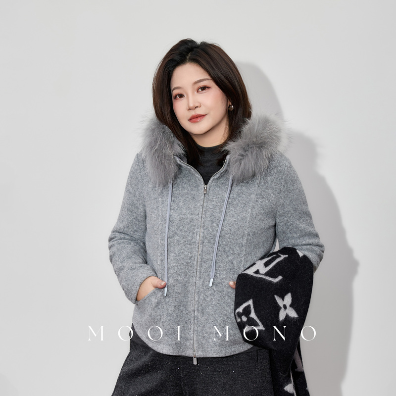Mooi Mono "London Frost" Slim-Fit Wool Knit Raccoon Fur Hooded Sweatshirt Jacket W203Z61 Mooi Mono "London Frost" Slim-Fit Wool Knit Raccoon Fur Hooded Sweatshirt Jacket W203Z61