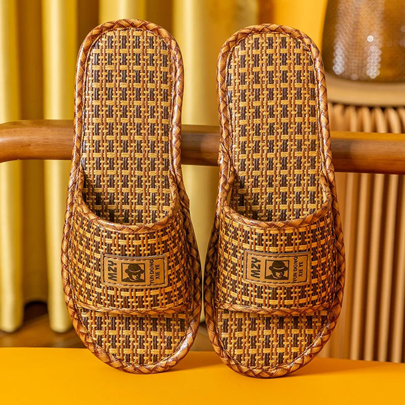 Bamboo Woven Rattan Straw Slippers for Men, Summer Home Non-Slip Couple's Breathable Straw Mat Woven Slippers for Women