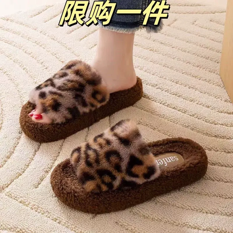 2024 Autumn and Winter Internet Celebrity Leopard Print Fashion Versatile Furry Slippers for Women, Outdoor Wear, Trendy Thick-Soled Cotton Slippers 2024 Autumn and Winter Internet Celebrity Leopard Print Fashion Versatile Furry Slippers for Women, Outdoor Wear, Trendy Thick-Soled Cotton Slippers