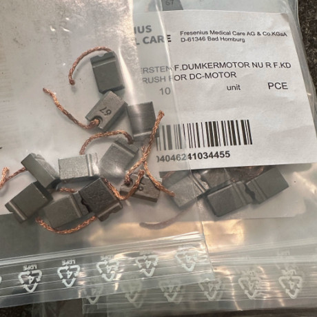 费森尤斯电机碳刷流量泵碳刷除气泵碳刷