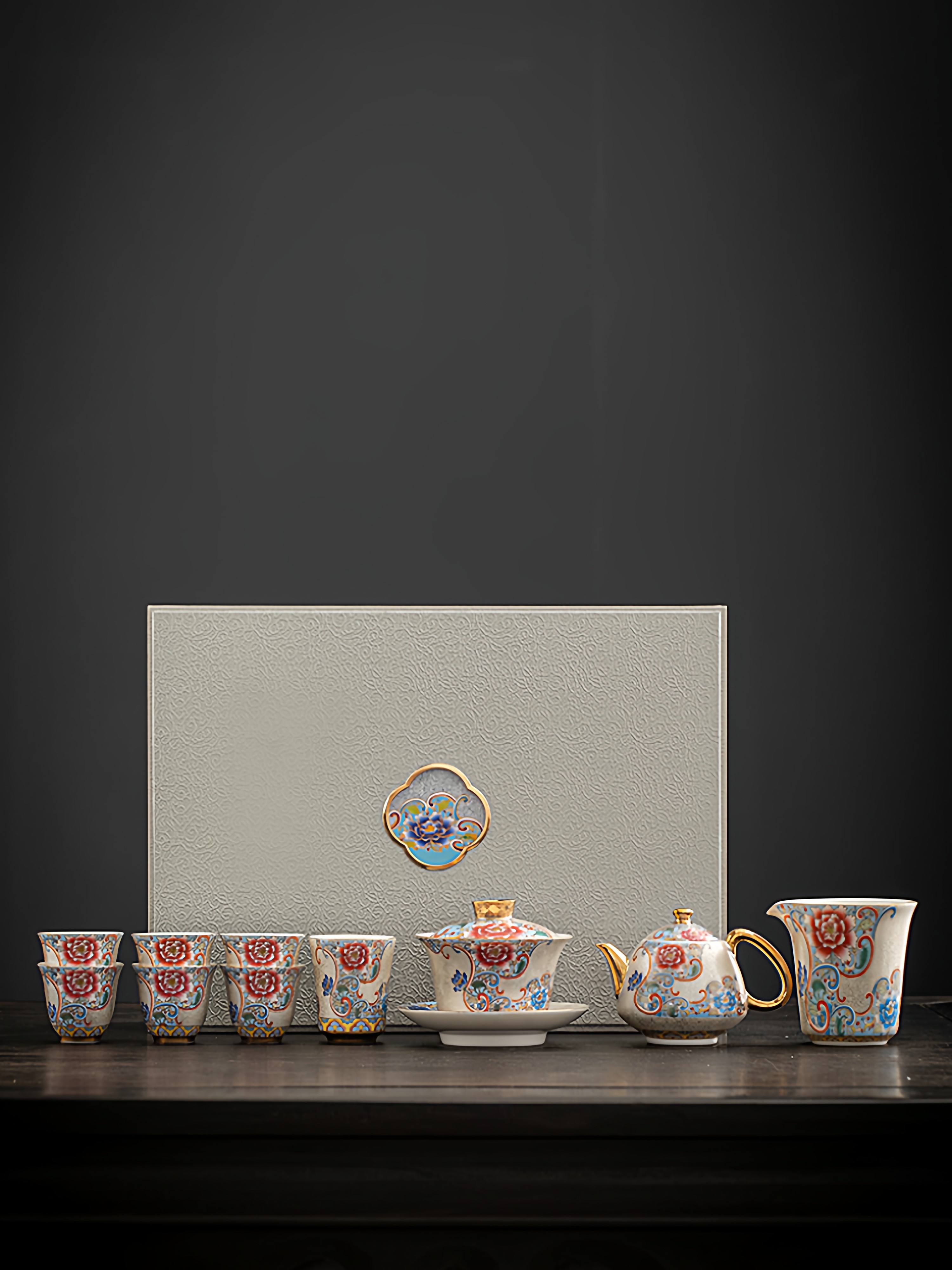 High-End Silver Filigree Kung Fu Tea Set for Home Use, Light Luxury Ceramic Teapot with Gold-Painted Lid Bowl, Exquisite Tea Cup Gift Box Set